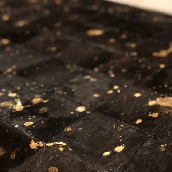 Authentic gold metallic cowhide rug - Picture 2 of 2